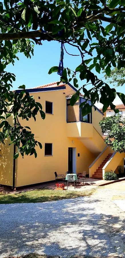 Vesna Apartment Pula 0*,